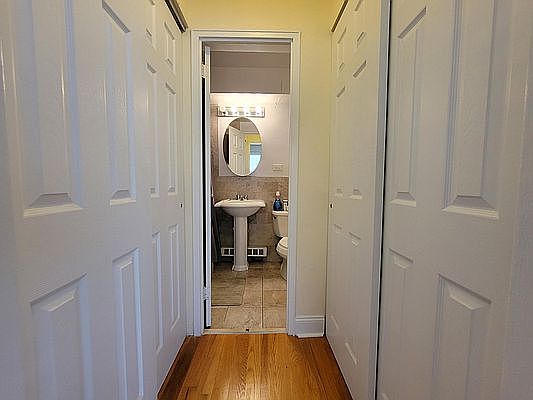 4th image of 320 E 52nd St APT 10E