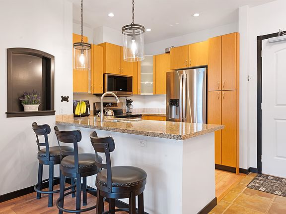 4th image of 33485 Fraser St #208