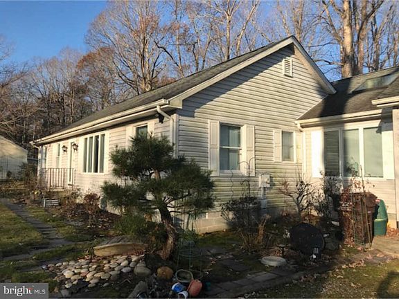 2nd image of 34025 Moccasin Way