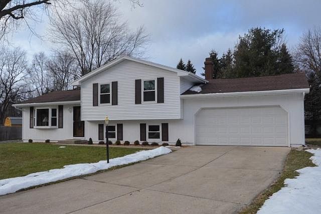 1st image of 51850 Hedge Ct