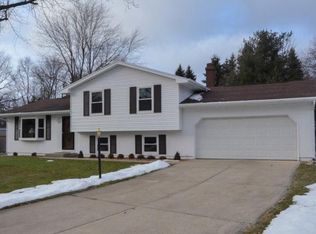 51850 Hedge Ct, Granger, IN