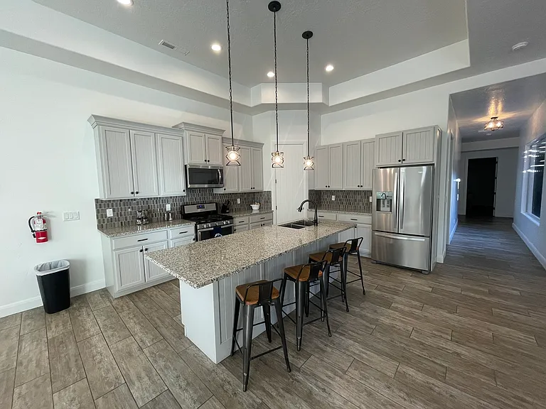 3212 S 4900 W — Photo 7