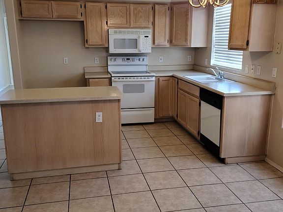 4th image of 8413 W Audrey Ln