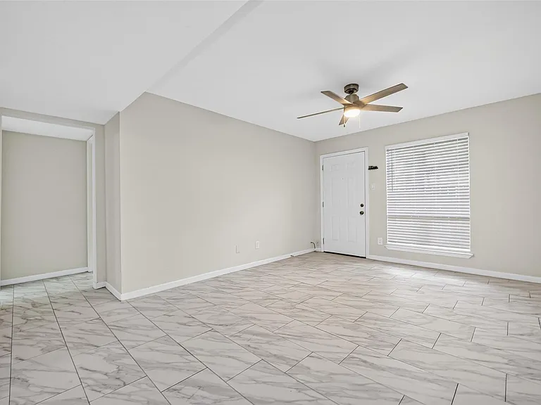 5929 Queensloch Dr #131 — Photo 10