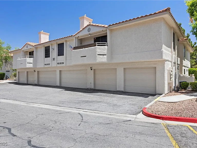 2623 S Durango Dr #102 — Photo 28
