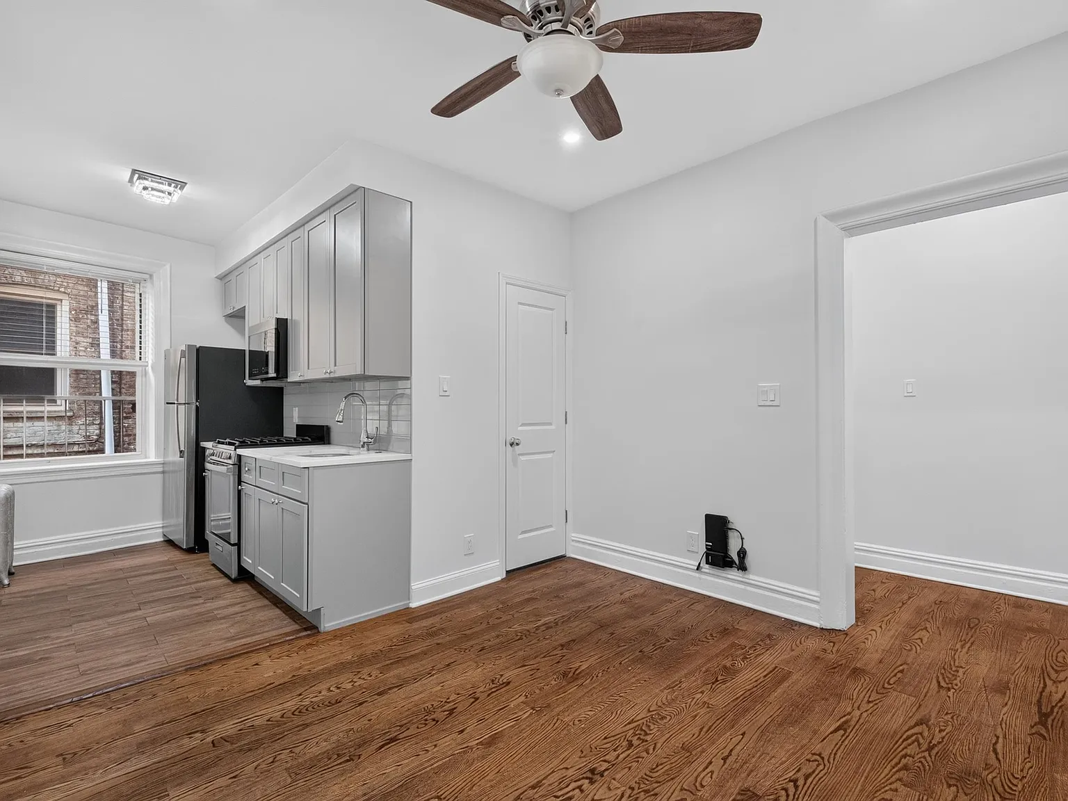 1 bed, 1.0 bath, $1,650 — Photo 3