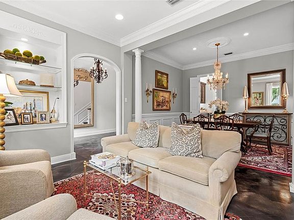 3rd image of 3965 Wimbledon Park
