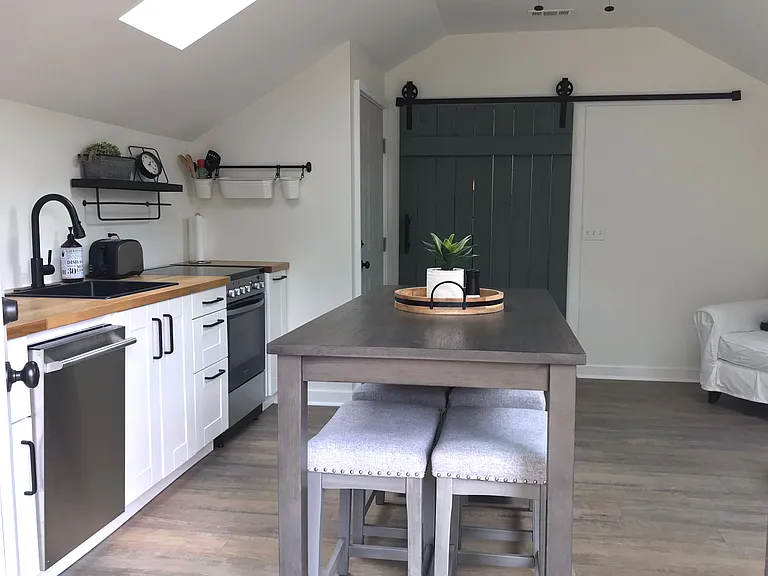 309 Trails End Rd — Photo 3