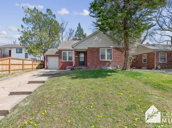 636 N Bluff Ave, Wichita, KS 67208