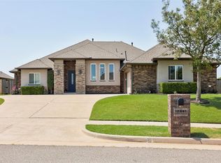 17341 Shadow Hawk Ln, Edmond, OK 73012