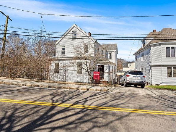 73 Walnut St, Dedham, MA 02026