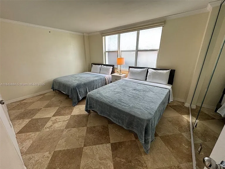 9195 Collins Ave #912 — Photo 3
