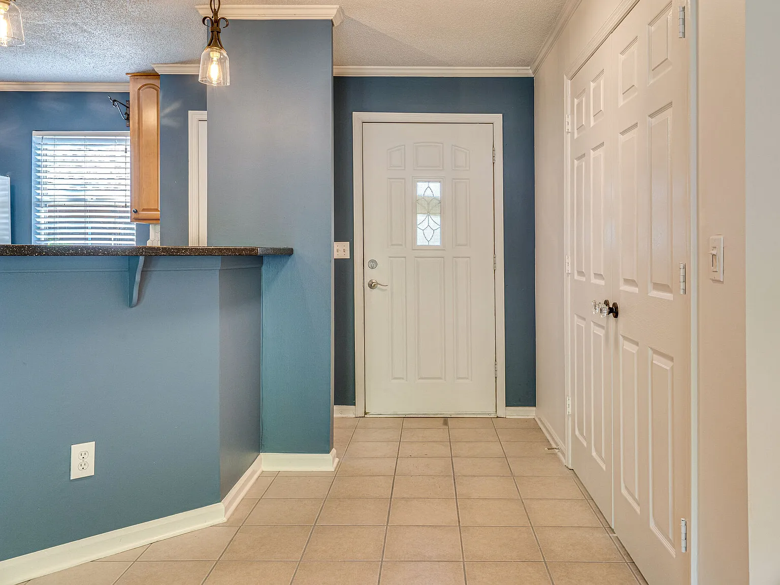 3 bed, 1520 sqft, $2,115 — Photo 3