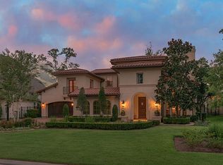 34 E Loftwood Cir, The Woodlands, TX 77382