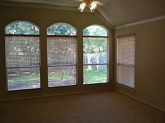 4th image of 2201 Forest Park Cir