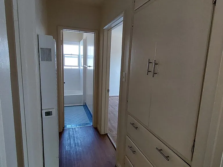 Cowan 2467-71 Kansas — Photo 7