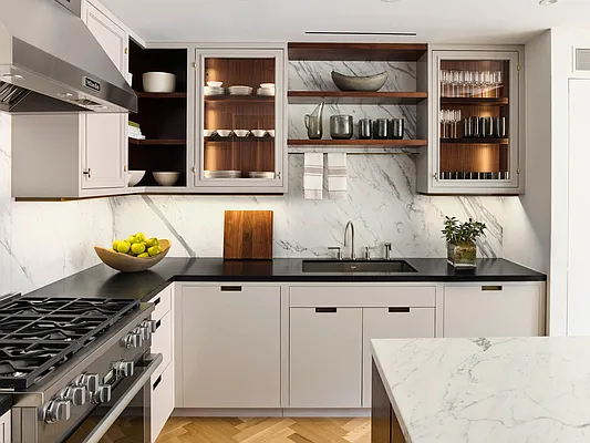 Sold by Compass | media 20