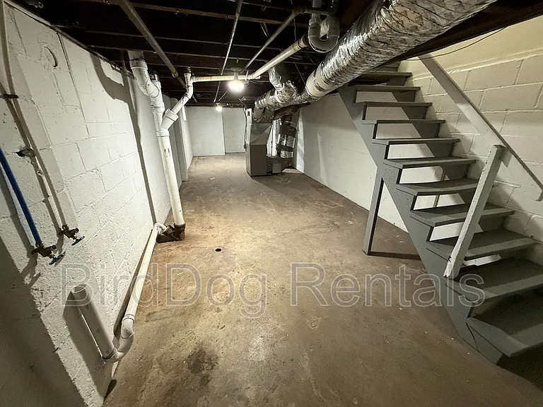 710-712 Frebis Ave #712 — Photo 12