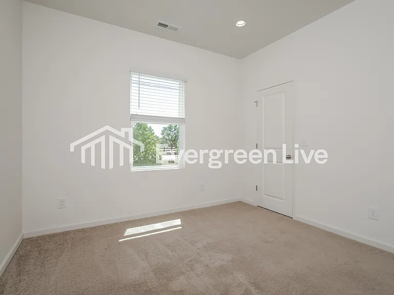 604 Berkeley Glen Rd — Photo 12