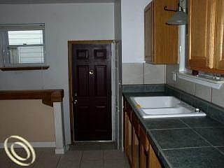5th image of 30829 Somerset St