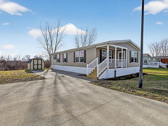 Exterior Image-2-Clayton 185 River Valley Estates