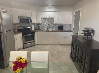 236 Espejo St NE, Albuquerque, NM 87123
