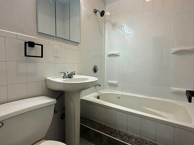 218-56 Hempstead Ave #2R — Photo 6