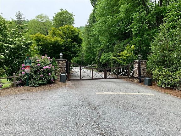 4th image of Soapstone Creek Dr #25