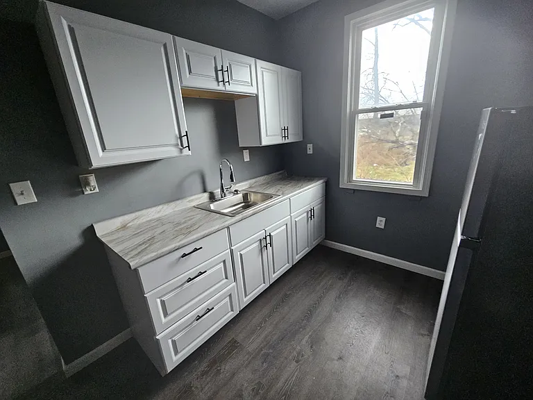 7040 Roy Ave — Photo 10
