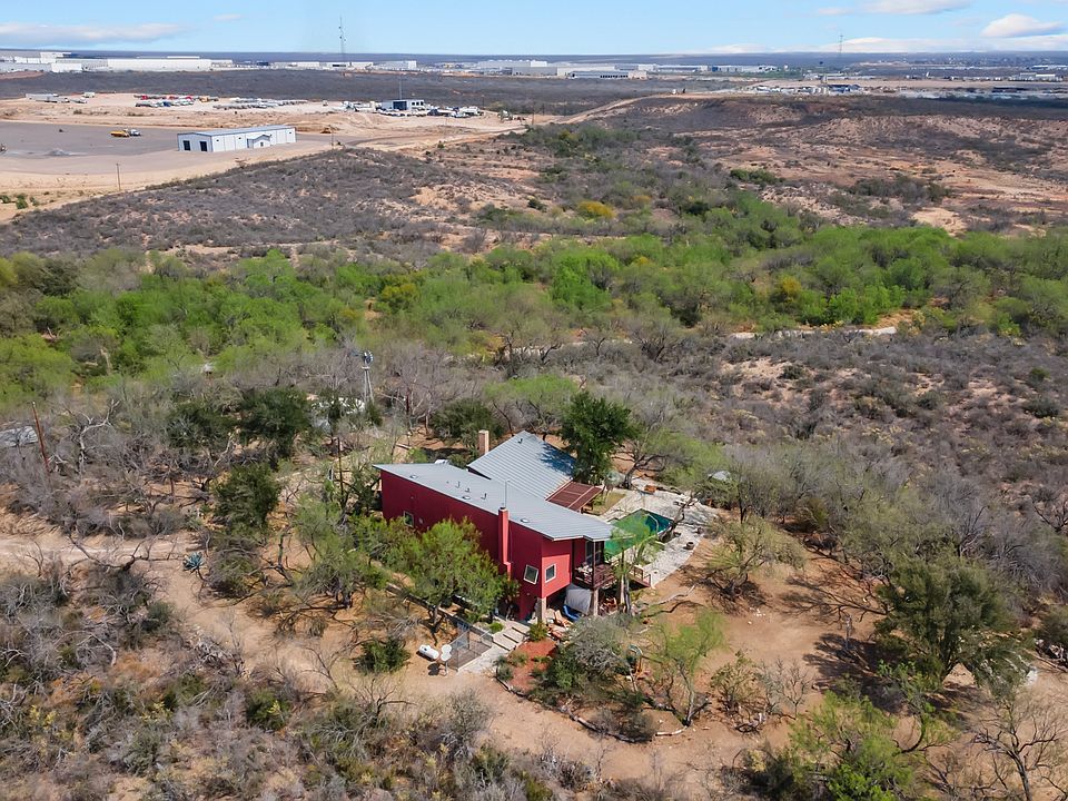 1st image of 961 Pico