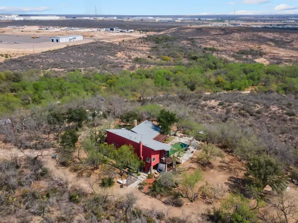 961 Pico, Laredo, TX 78045