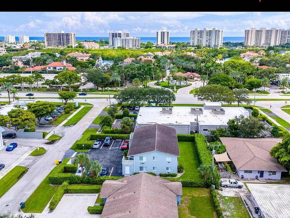 2nd image of 560 NE 46th St APT 6