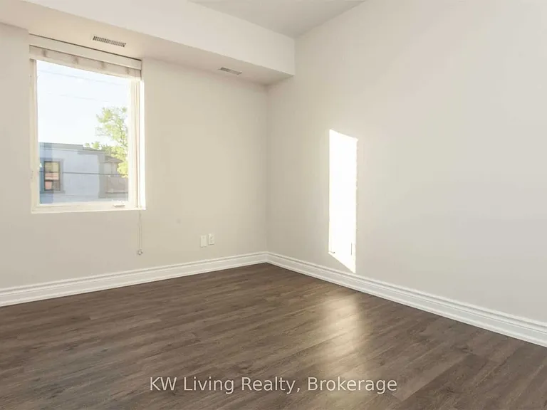 247 Chisholm Ave #3 — Photo 16