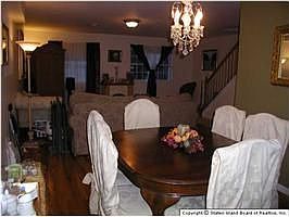 4th image of 35 Cornell Pl