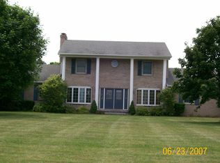9271 Yorkshire Dr, Saline, MI