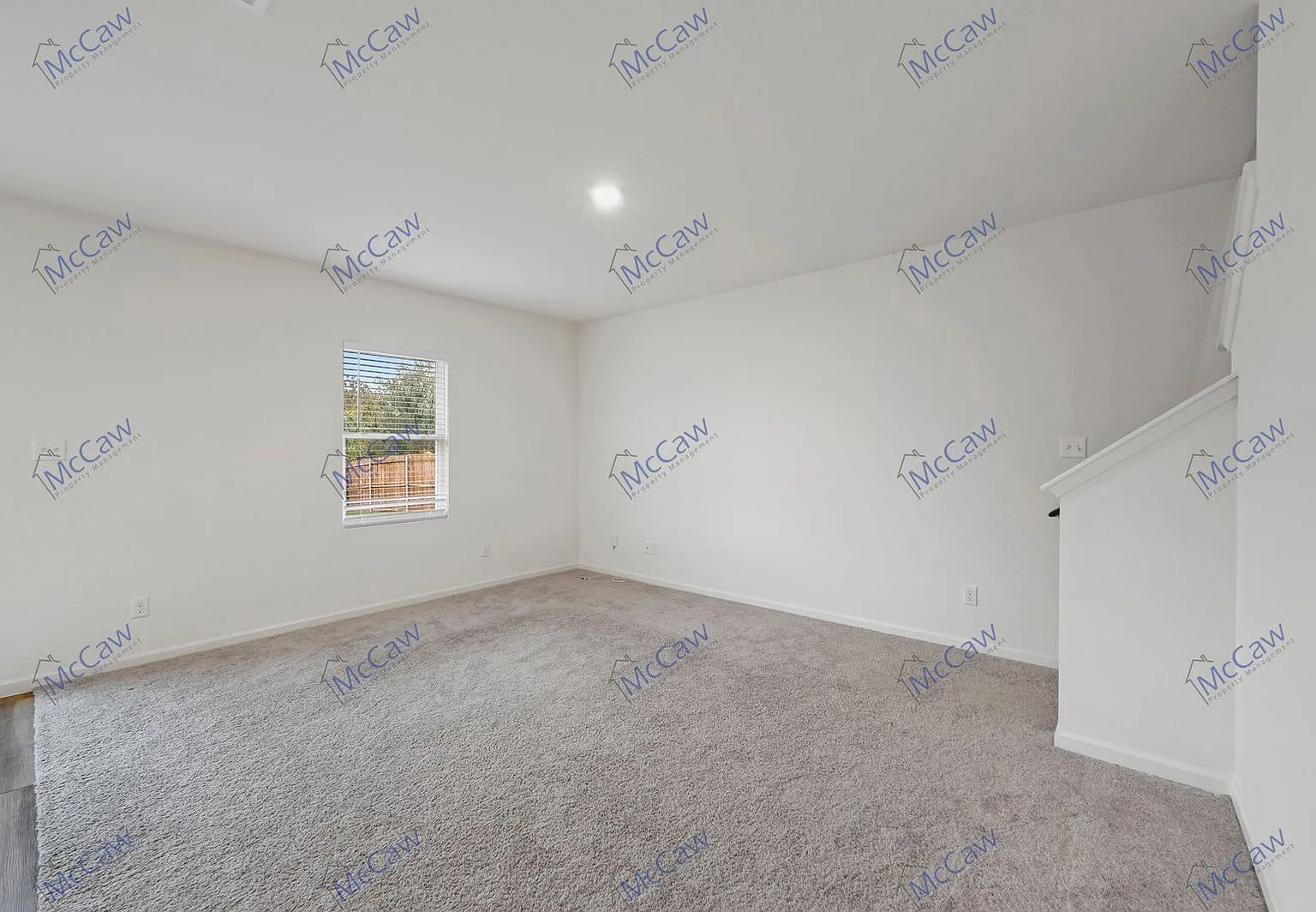 4 bed, 2.5 bath, 2095 sqft, $2,350 — Photo 4