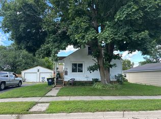 707 La Crosse St, Mauston, WI 53948