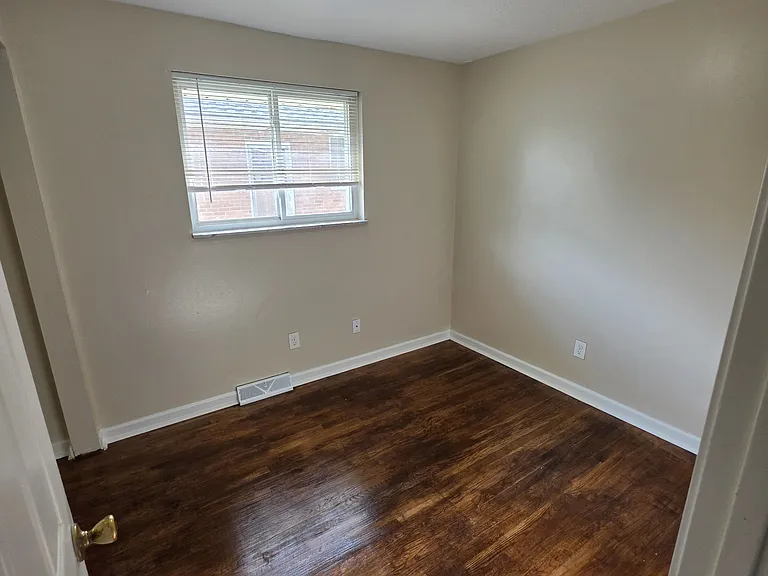 2216 Cadie Ave — Photo 5