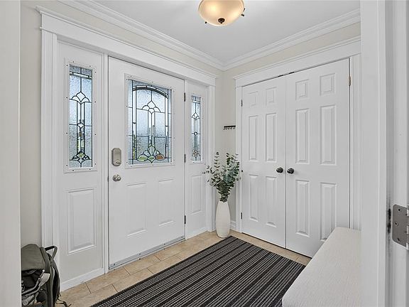 3rd image of 10 Hermitage Place