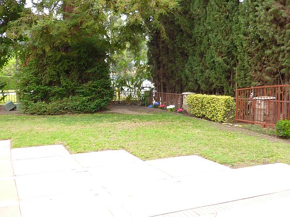 2nd image of 2405 S Santa Anita Ave