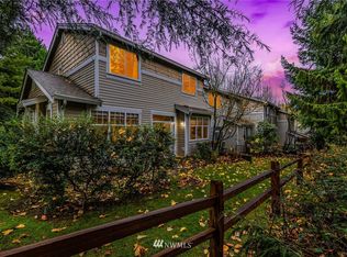 17807 NE 96th Way UNIT 4, Redmond, WA 98052