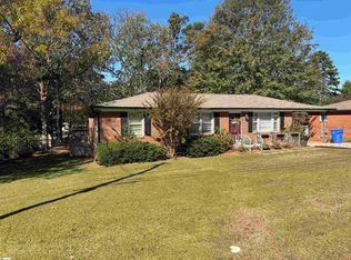 300 Kingswood Dr, Greenville, SC 29611