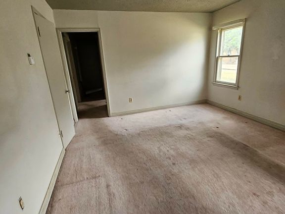 2nd image of 820 N Edwards St