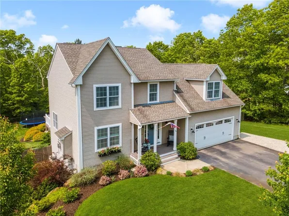 60 Clearview Dr, Richmond, RI 02892