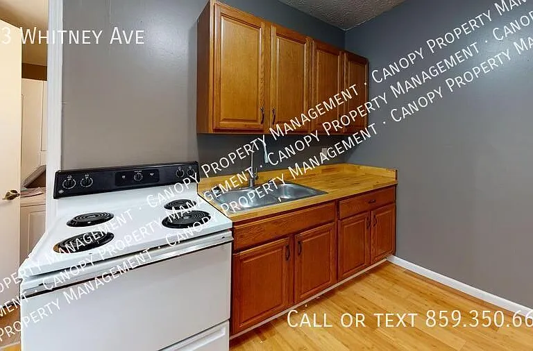 823 Whitney Ave — Photo 9