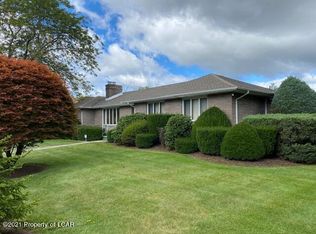 101 Park Cir, West Hazleton, PA 18202