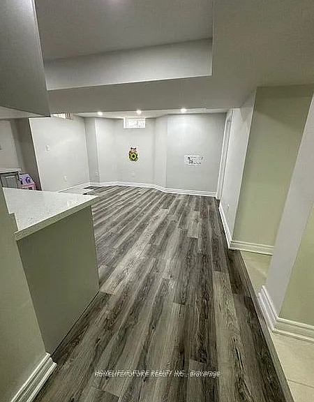 17 Ada Gdns #BASEMENT — Photo 4