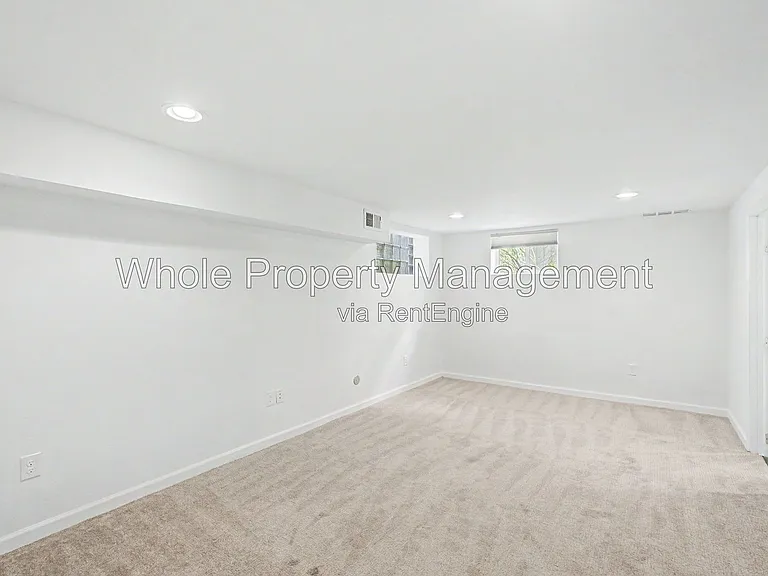 3211 S Cherokee St — Photo 32