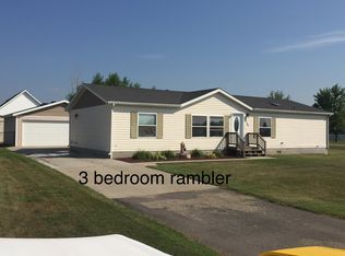 230 Alice Ln, Harwood, ND 58042