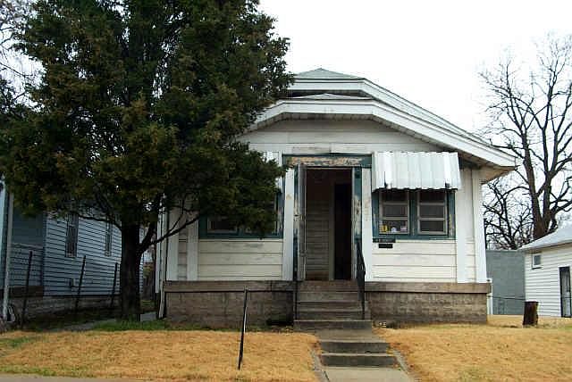 1st image of 2621 N Shriver Ave
